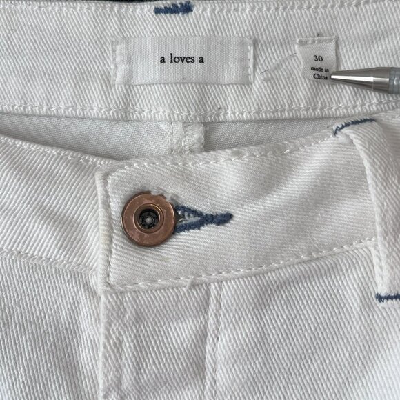 A Loves A Boyfriend Jeans Ecru White Size 30 High Rise Straight Leg Distressed - Picture 6 of 7